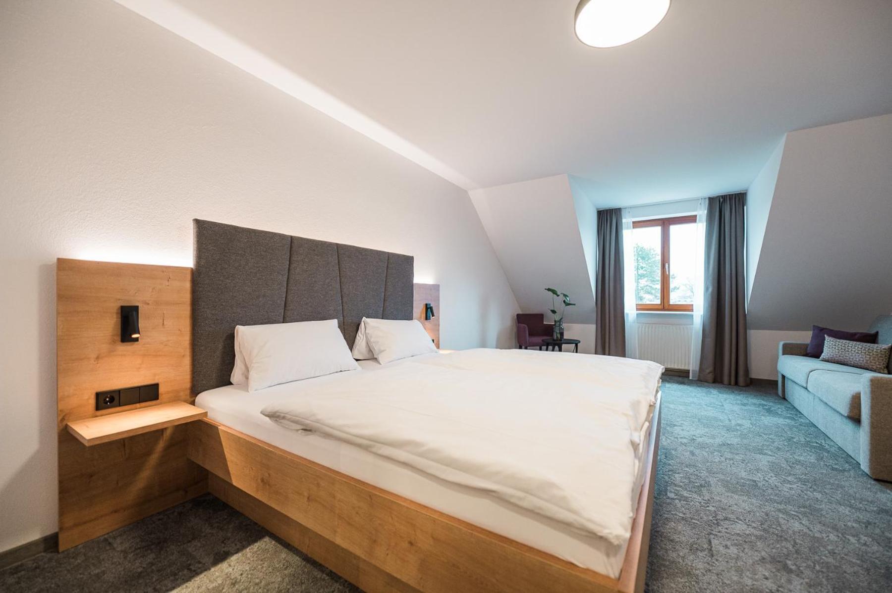 Hotel Goldener Engel Ihringen Esterno foto